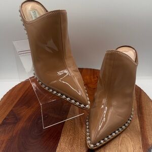 Steve Madden Venom tan nude brown faux patent leather pointed toe rhinestone
